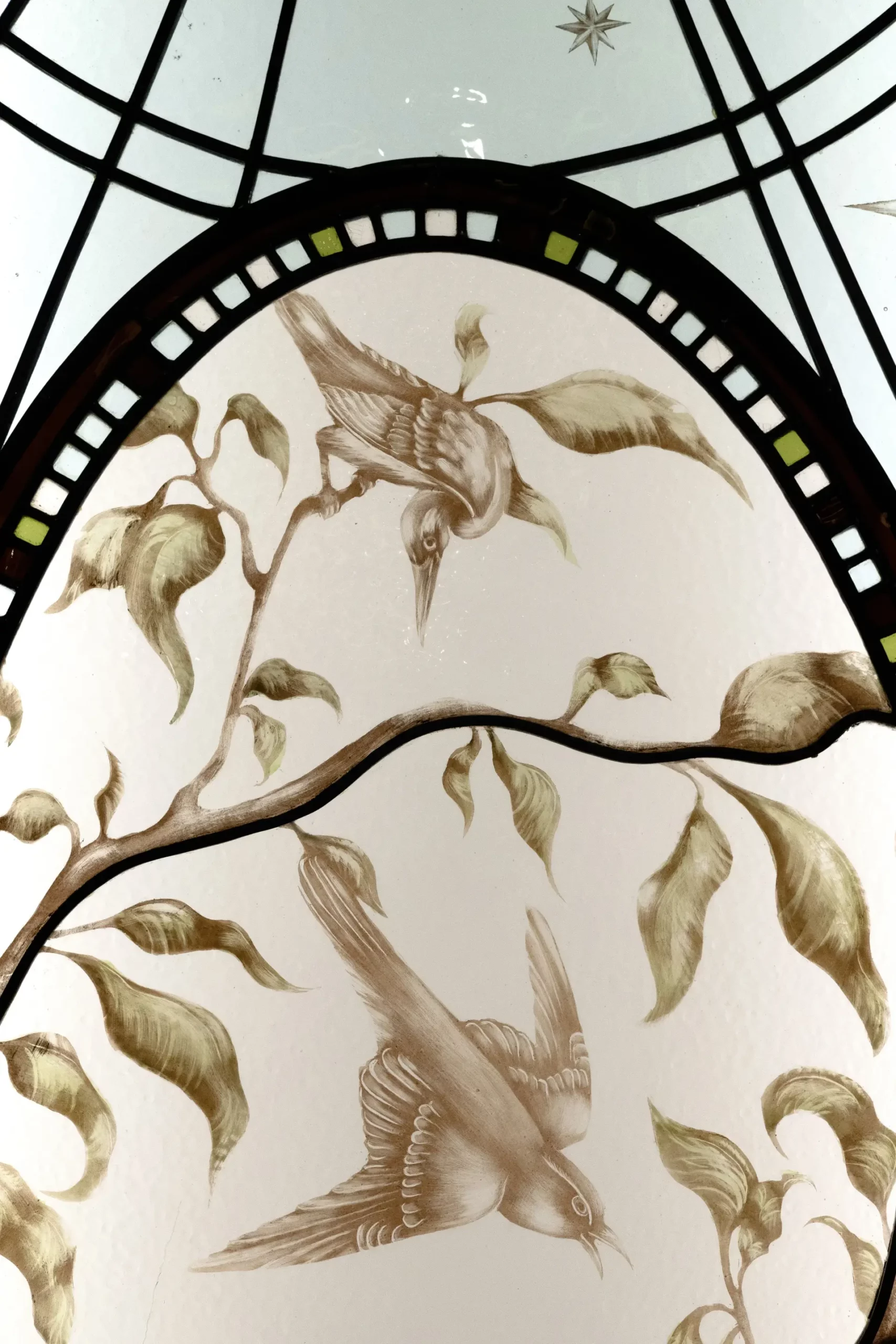Vitrail oiseaux restauré par Somborn Vitrail